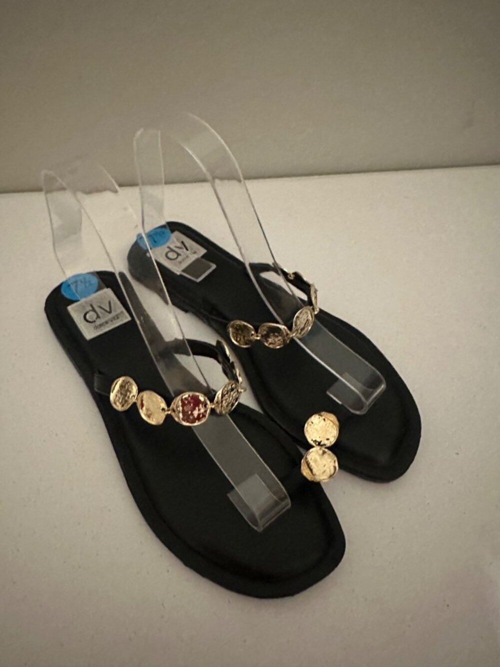 DV Dolce Vita flat sandals feature gold coin embellishments toe-ring design 7.5 - Picture 3 of 6
